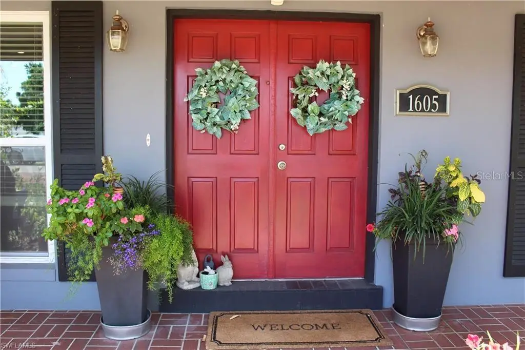 1605 Oakley Avenue, Fort Myers, FL 33901 - Image #1