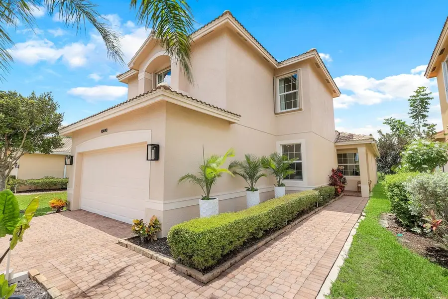 10490 Spruce Pine Court, Fort Myers, FL 33913 - Image #2