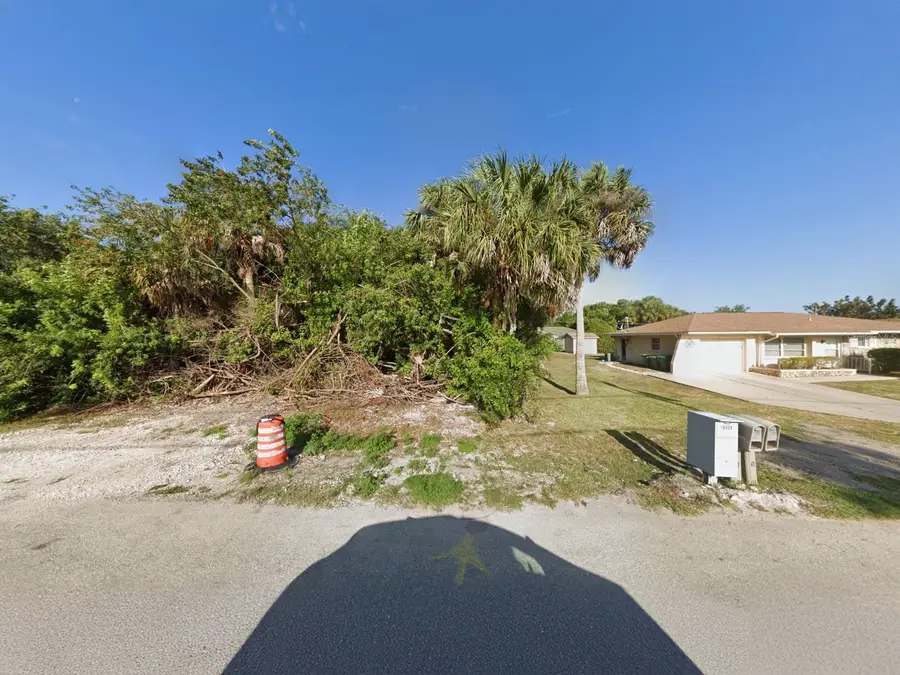 18425 Driggers Avenue, Port Charlotte, FL 33948 - Image #3