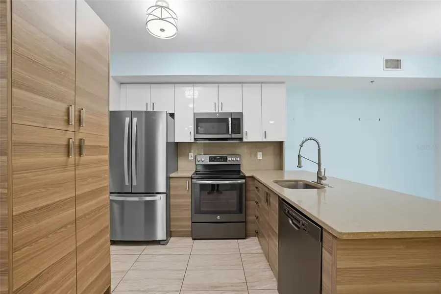 6401 Aragon Way #103, Fort Myers, FL 33966 - Image #2