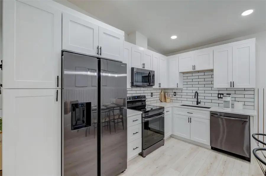 3030 Ashton Road, Sarasota, FL 34231 - Image #2