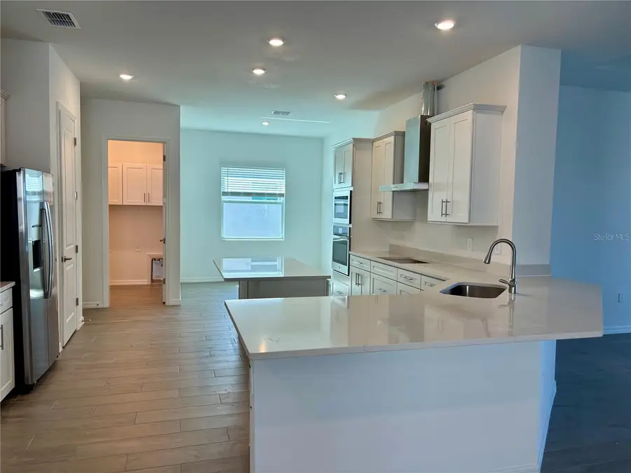 5608 Lightening Whelk Lane, Lakewood Ranch, FL 34211 - Image #3