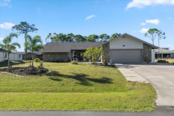 1041 Schooner Lane, ENGLEWOOD, FL 34224
