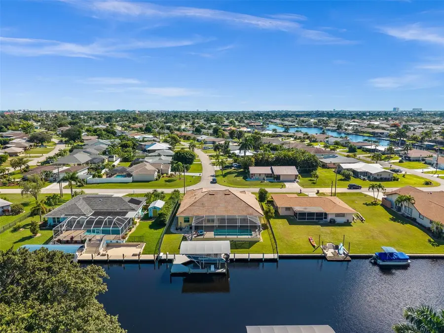 211 SE 37th Lane, Cape Coral, FL 33904 - Image #3