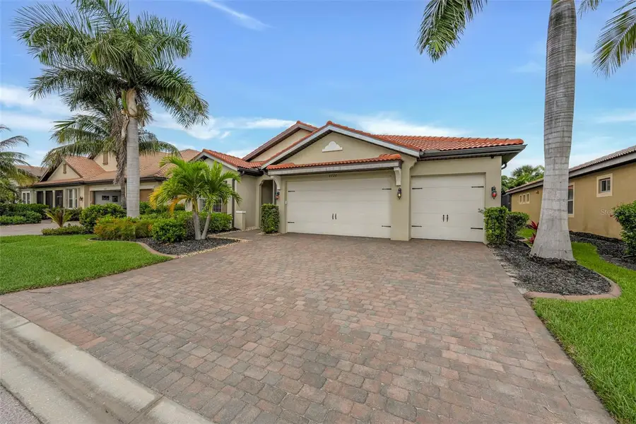 8720 Westwood Oaks Place, Fort Myers, FL 33908 - Image #3