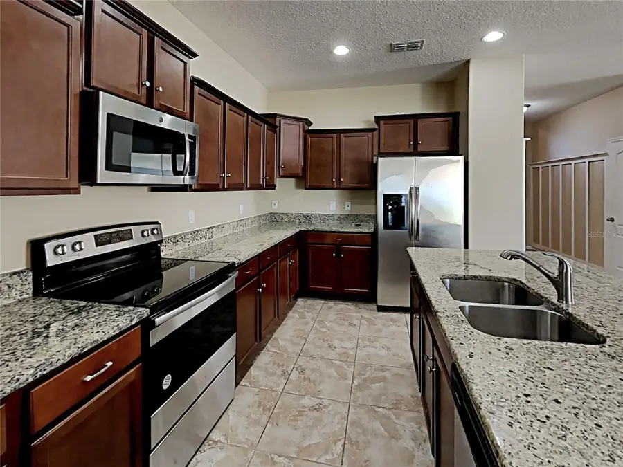 10810 Standing Stone Drive, Wimauma, FL 33598 - Image #3