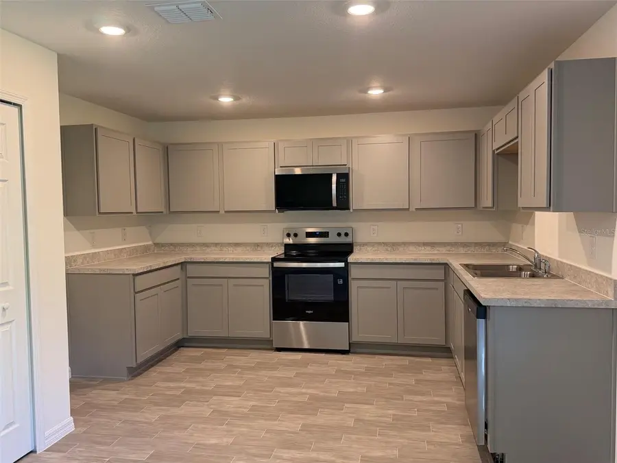 904 Hudson Valley Drive, Poinciana, FL 34759 - Image #2