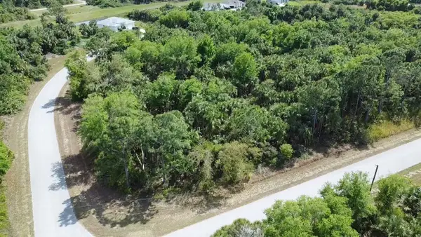 Eastman Circle, NORTH PORT, FL 34288