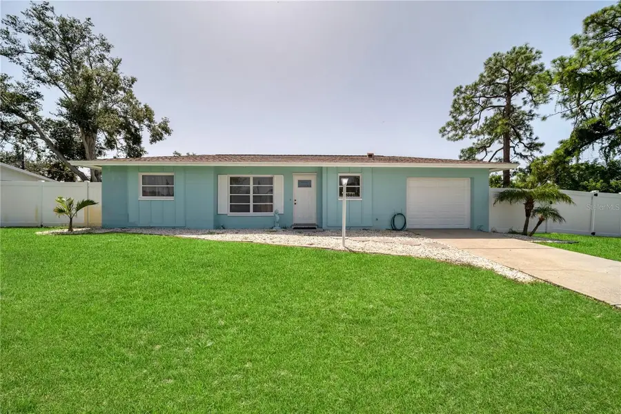 881 Polaris Road, Venice, FL 34293 - Image #2