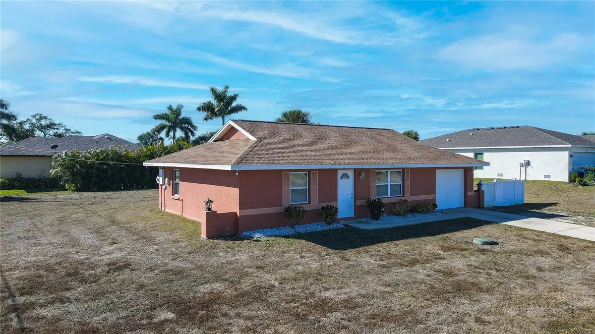 17207 Seashore Avenue, Port Charlotte, FL 33948 - Image #1