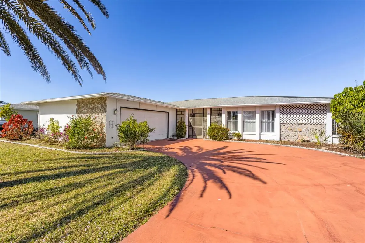 10 Golfview Road, Rotonda West, FL 33947 - Image #1