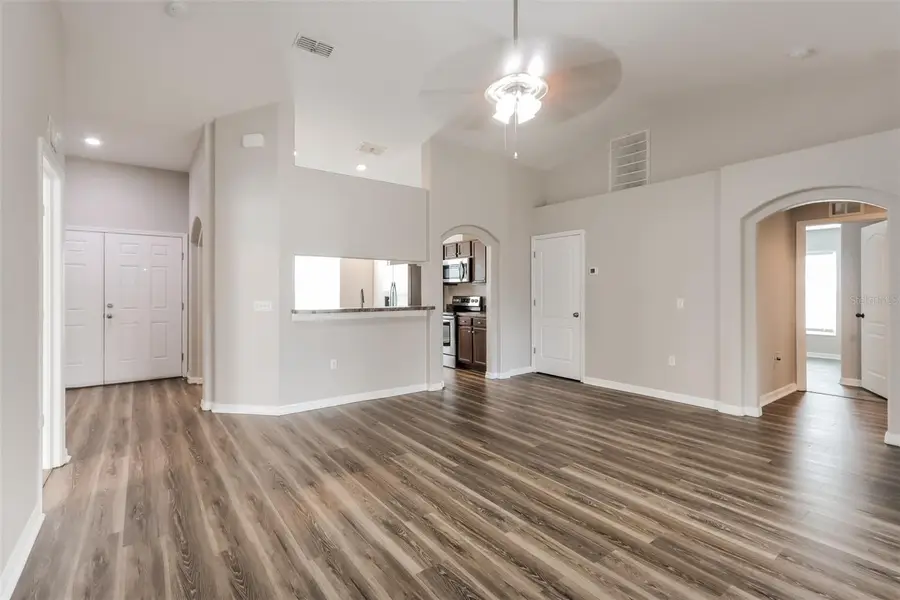 6515 Evergreen Park Dr, Lakeland, FL 33813 - Image #2