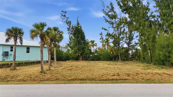 3925 Magnolia Way, PUNTA GORDA, FL 33950