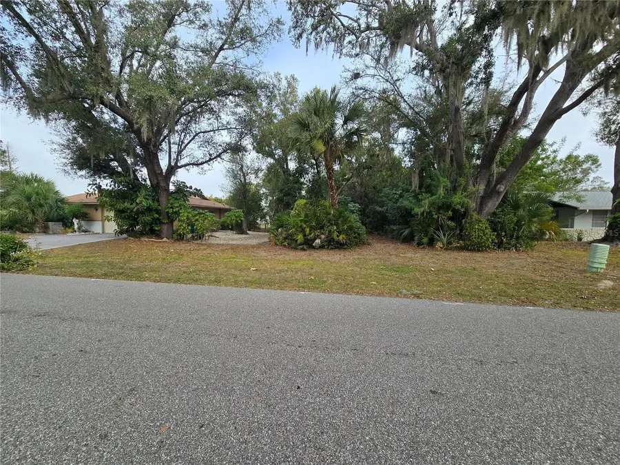 22200 Oneida Avenue, Port Charlotte, FL 33952 - Image #2