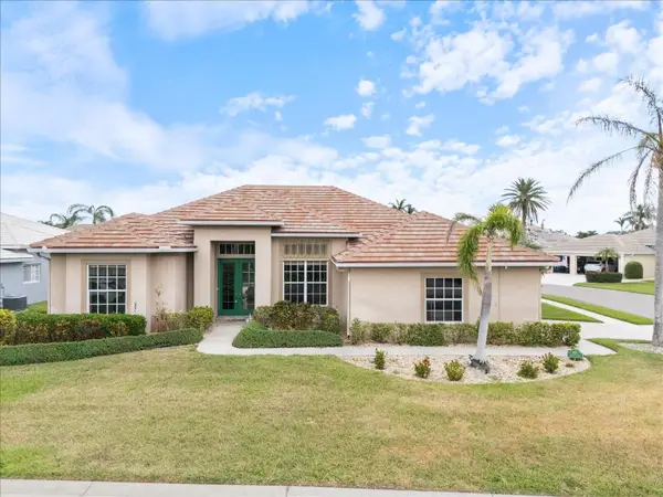 857 Macaw Circle, VENICE, FL 34285