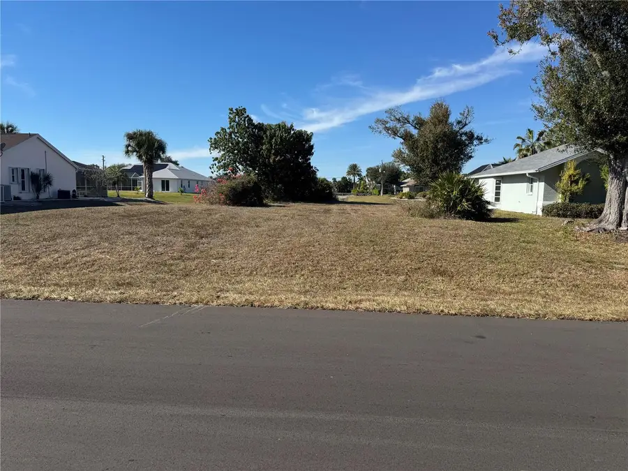 270 Broadmoor Lane, Rotonda West, FL 33947 - #3