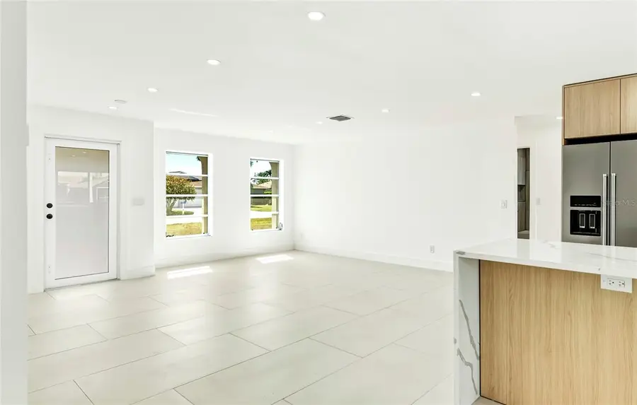 2031 SE 25th Lane, Cape Coral, FL 33904 - #3