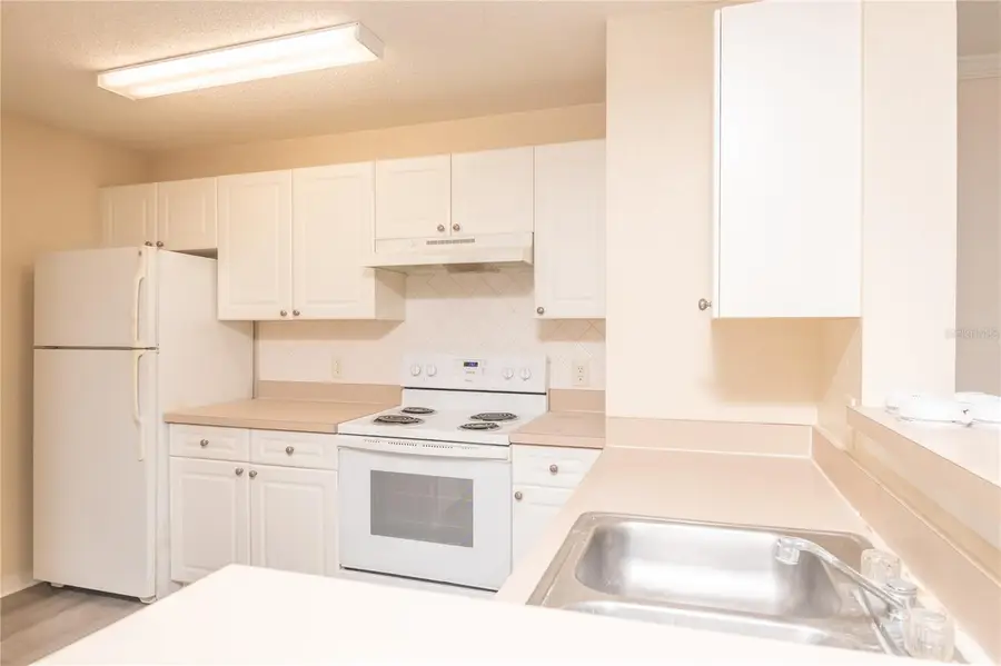 18001 Richmond Place Drive #834, Tampa, FL 33647 - #2