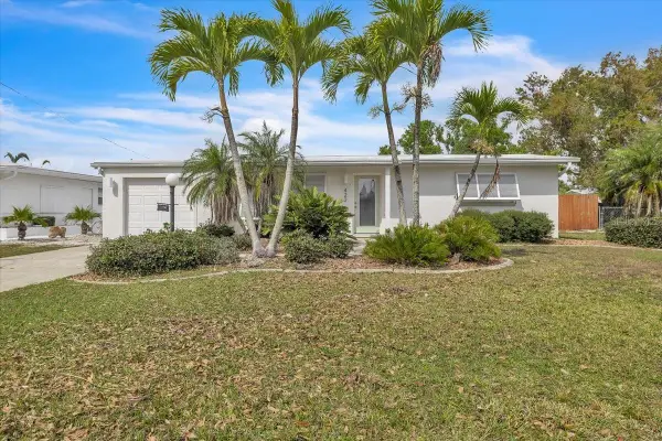 422 W Grace Street W, PUNTA GORDA, FL 33950