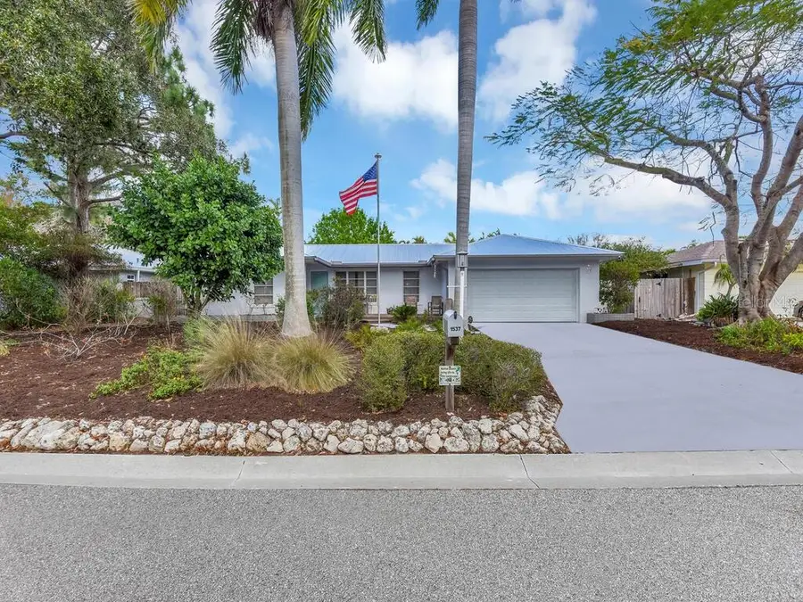 1537 Covington Circle E, Fort Myers, FL 33919 - #2