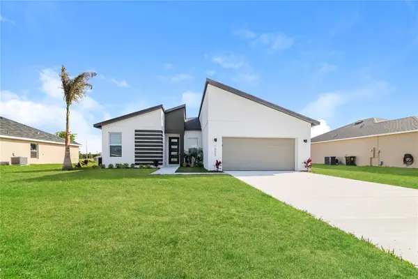 1055 Desmoines Lane, POINCIANA, FL 34759