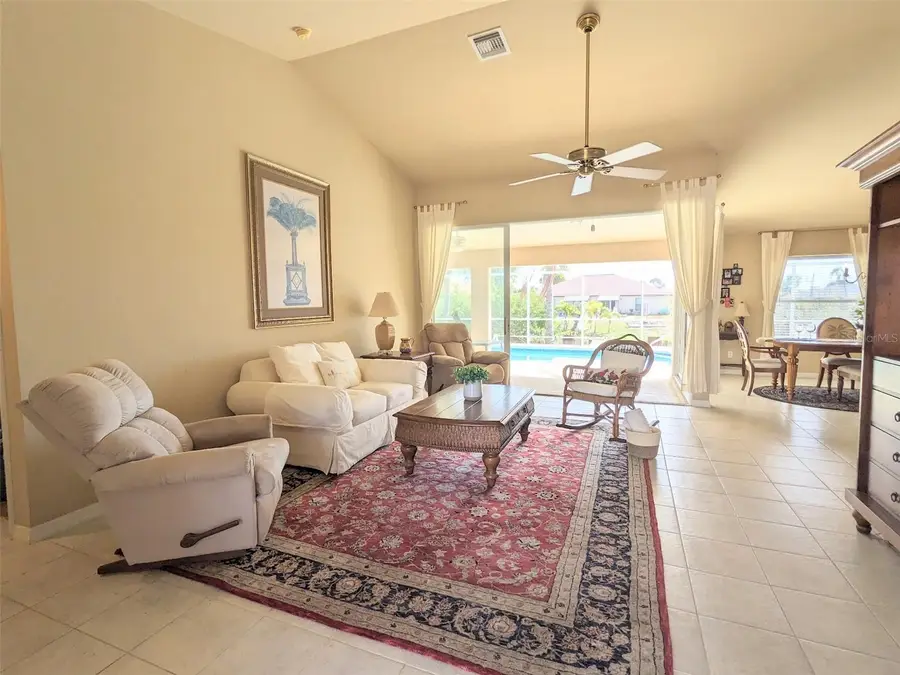 546 SE 4th Street, Cape Coral, FL 33990 - #3