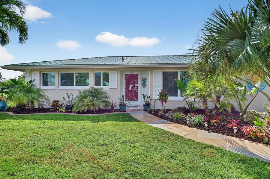 4638 Vinsetta Avenue, North Fort Myers, FL 33903 - #3