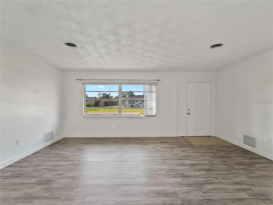 20222 Gladstone St, Port Charlotte, FL 33952 - #3