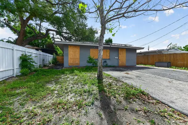 1423 18th Street W, BRADENTON, FL 34205