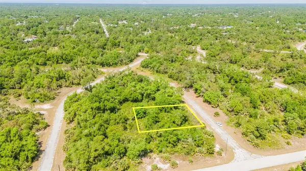 Hamburg Drive, NORTH PORT, FL 34288