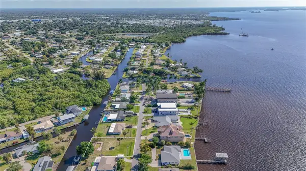 116 E North Shore Avenue, NORTH FORT MYERS, FL 33917