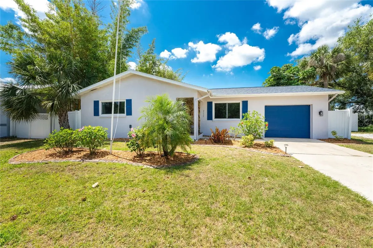 557 Magnolia Avenue Nw, Port Charlotte, FL 33952 - #1