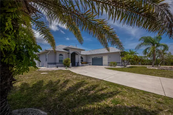 15400 Alcove Circle, PORT CHARLOTTE, FL 33981