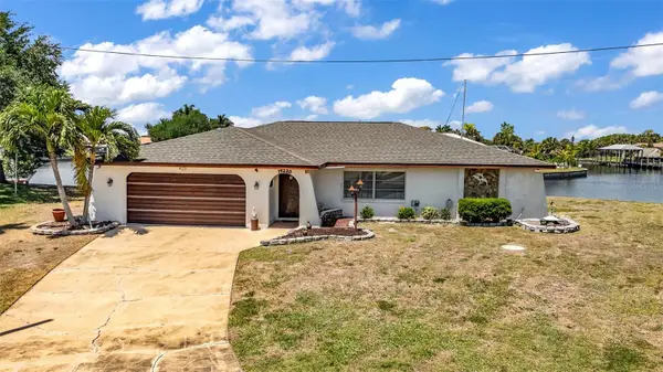 19220 Moore Haven Court, PORT CHARLOTTE, FL 33948