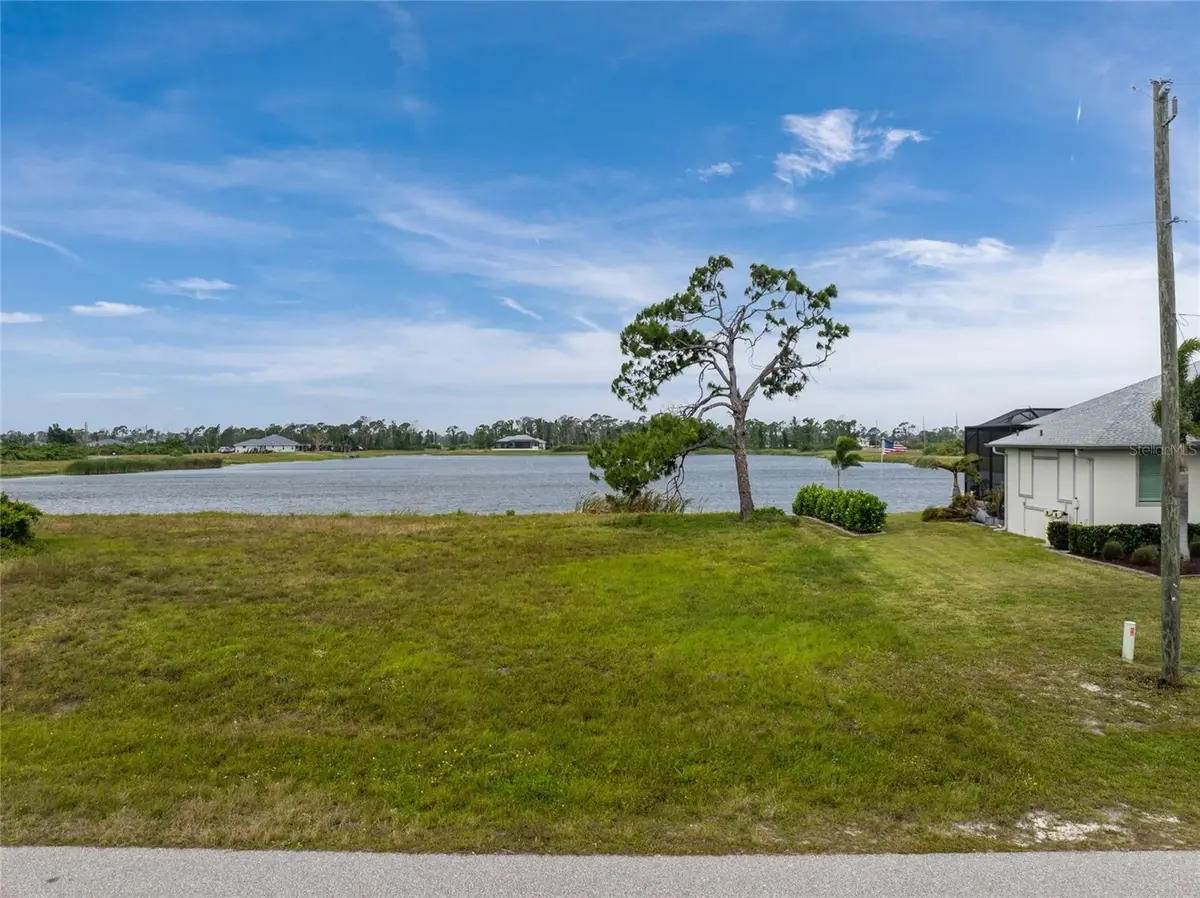 70 Brig Circle E, Placida, FL 33946 - #1