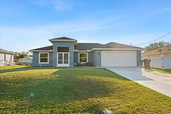 2405 Vancouver Lane, NORTH PORT, FL 34286
