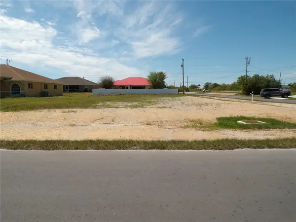 1910 NE 8th Place, CAPE CORAL, FL 33909