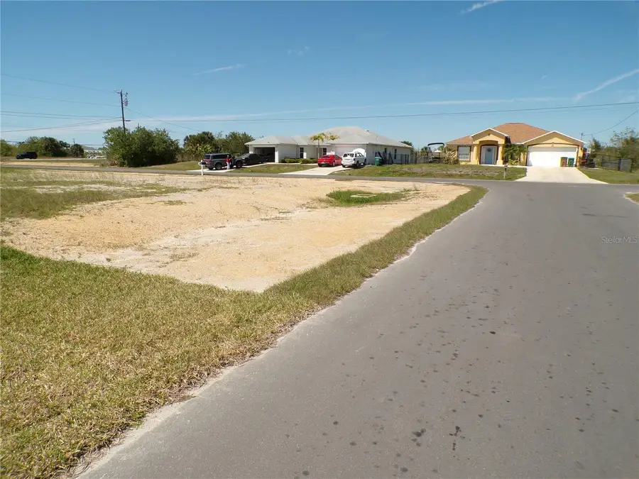1910 NE 8th Place, Cape Coral, FL 33909 - #3