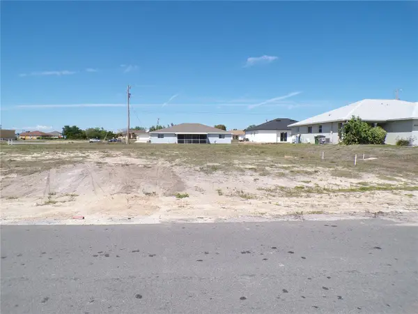 825 NE 15th Lane, CAPE CORAL, FL 33909
