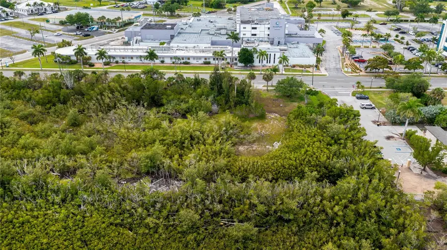 806 E Marion Avenue, Punta Gorda, FL 33950 - #3