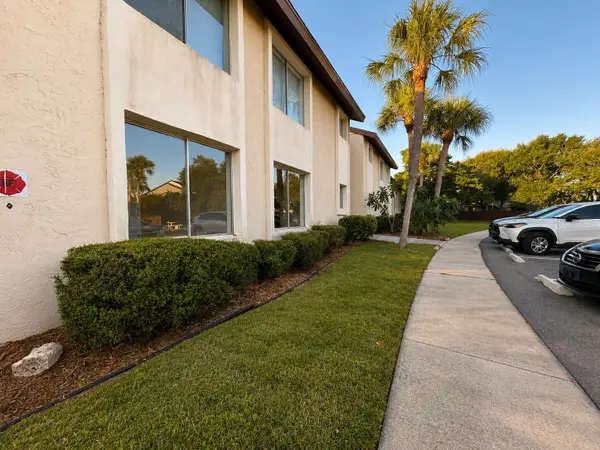 2702 Hidden Lake Drive S #A, SARASOTA, FL 34237