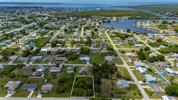 209 Forrest Avenue Nw, PORT CHARLOTTE, FL 33952