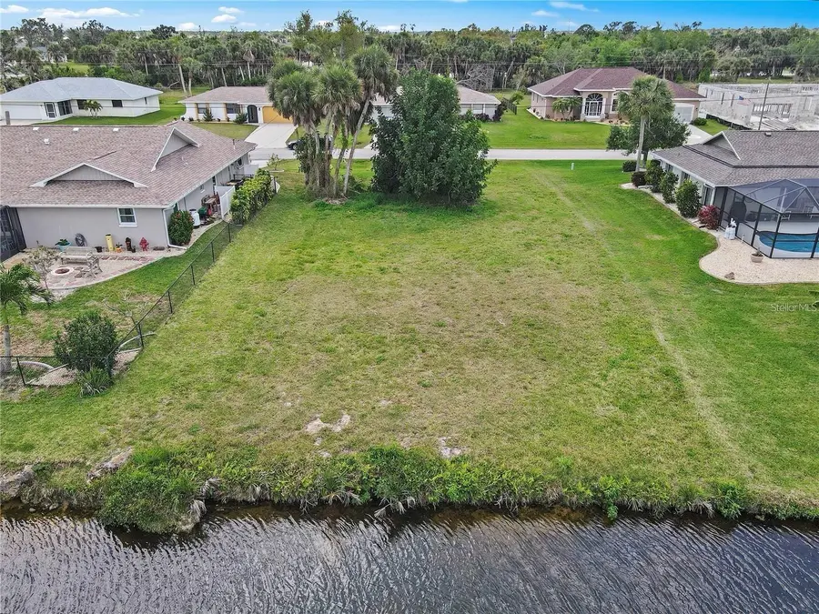 82 Mark Twain Lane, Rotonda West, FL 33947 - #2