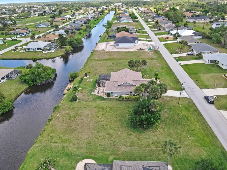 82 Mark Twain Lane, Rotonda West, FL 33947 - #3