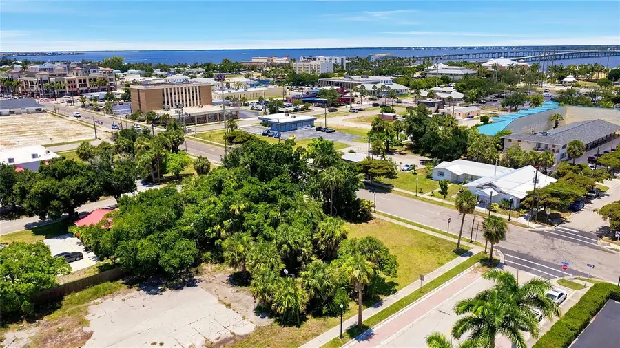 261 E Olympia Avenue, Punta Gorda, FL 33950 - #2