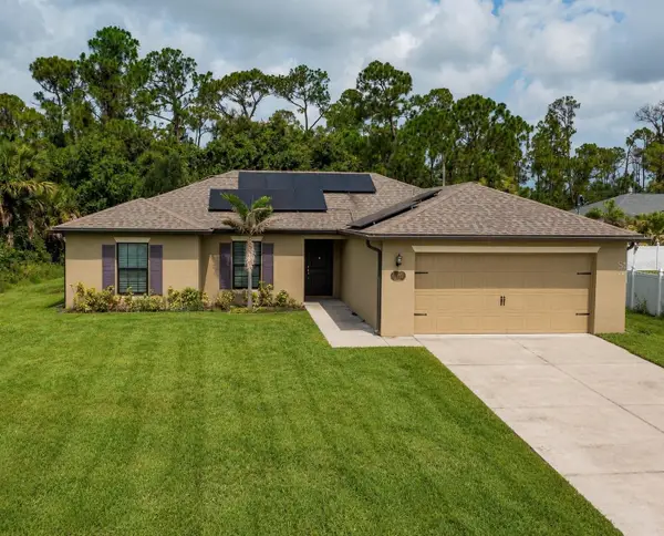 2555 Atwater Drive, NORTH PORT, FL 34288