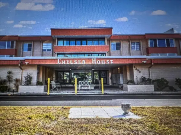 2290 Aaron Street #207, PORT CHARLOTTE, FL 33952