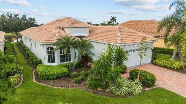 3927 Whispering Oaks Drive, NORTH PORT, FL 34287
