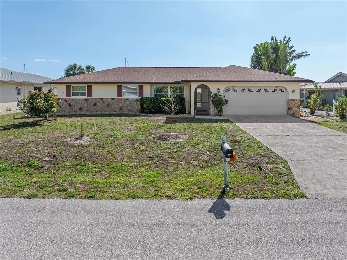 109 Peckham Street Se, Port Charlotte, FL 33952 - #1