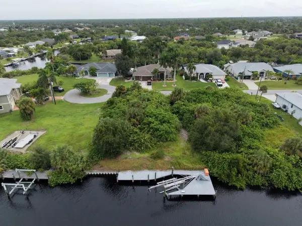 17317 Foremost Lane, PORT CHARLOTTE, FL 33948